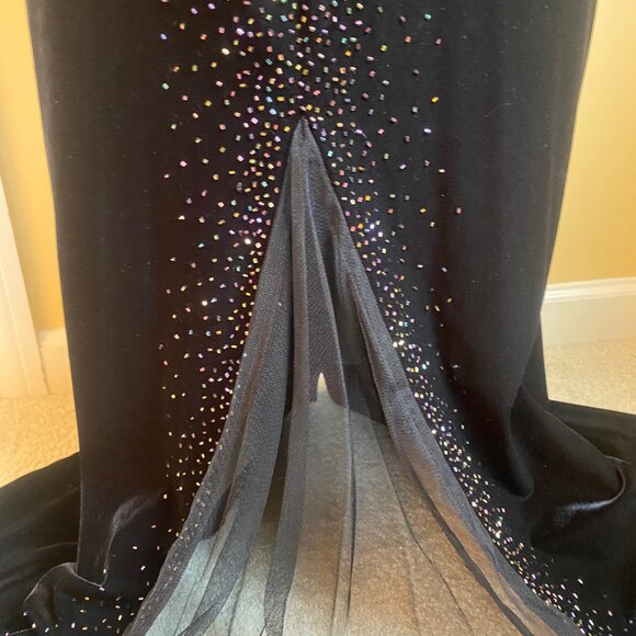 DAVE & JOHNNY Vintage Y2K Glam low back rhinestone black velvet dress, size 4. - Picture 4 of 9